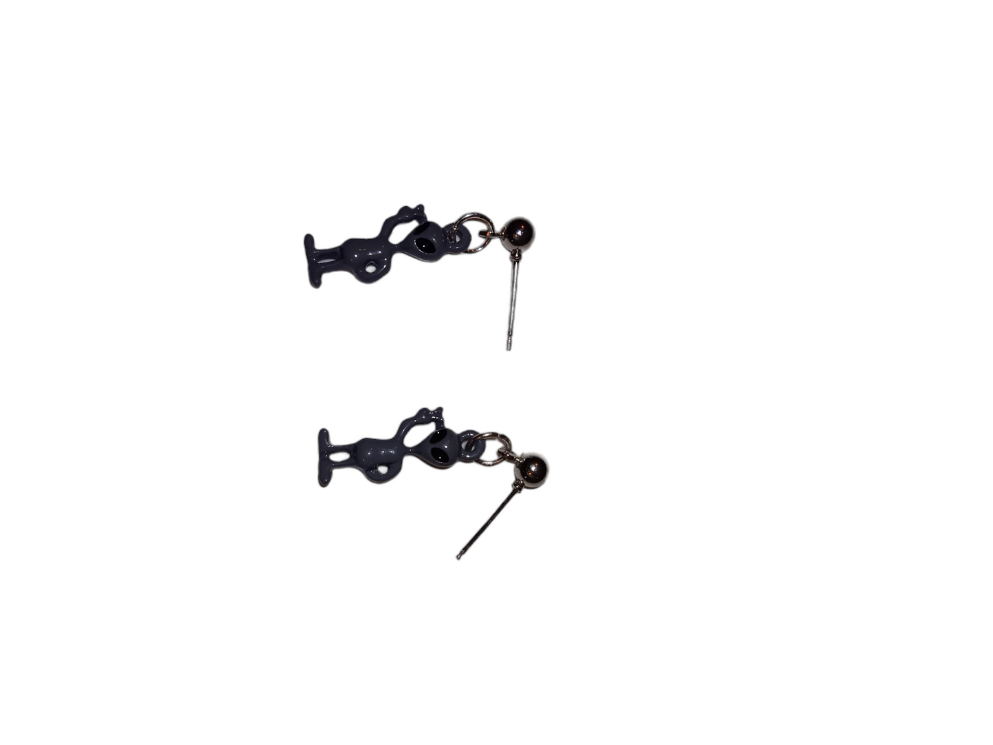 Alien 👽 earrings