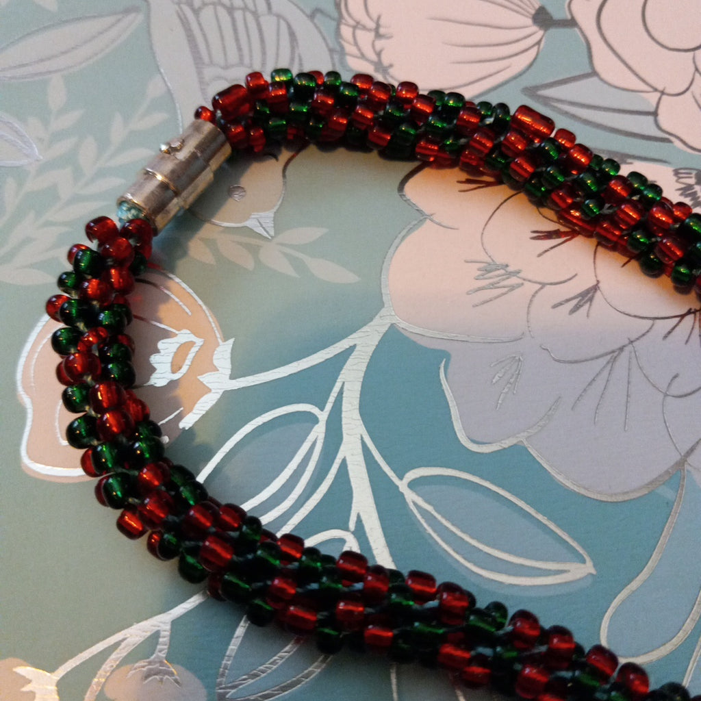 Christmas kumihino style necklace