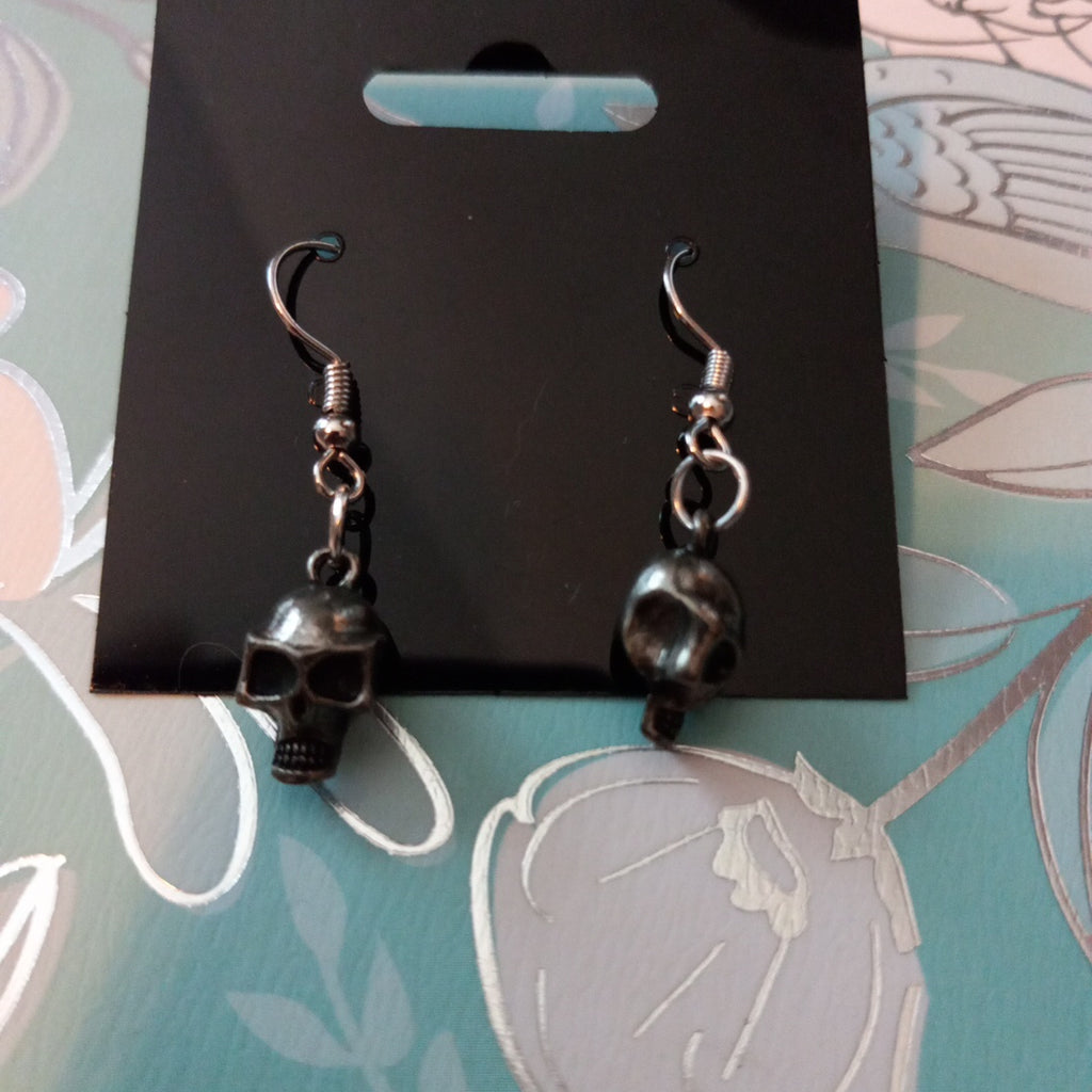 7 $ earrings