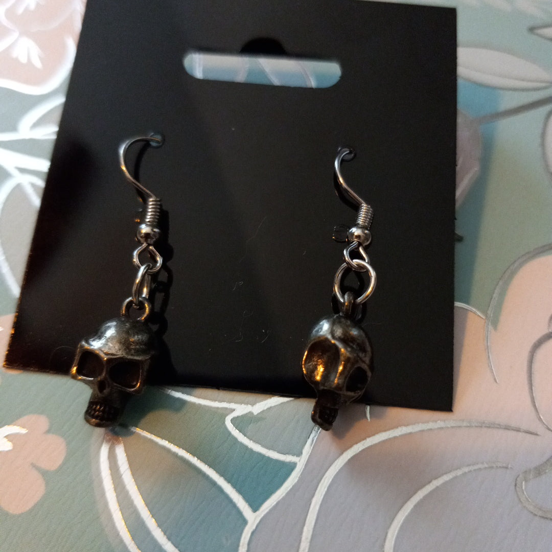 7 $ earrings
